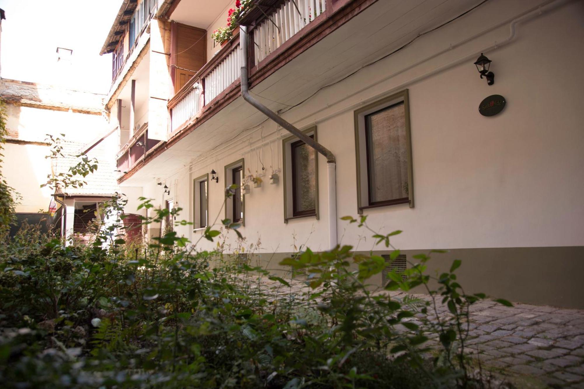 Seek And Hide - Little Julia'S Hideaway Brașov Exterior foto