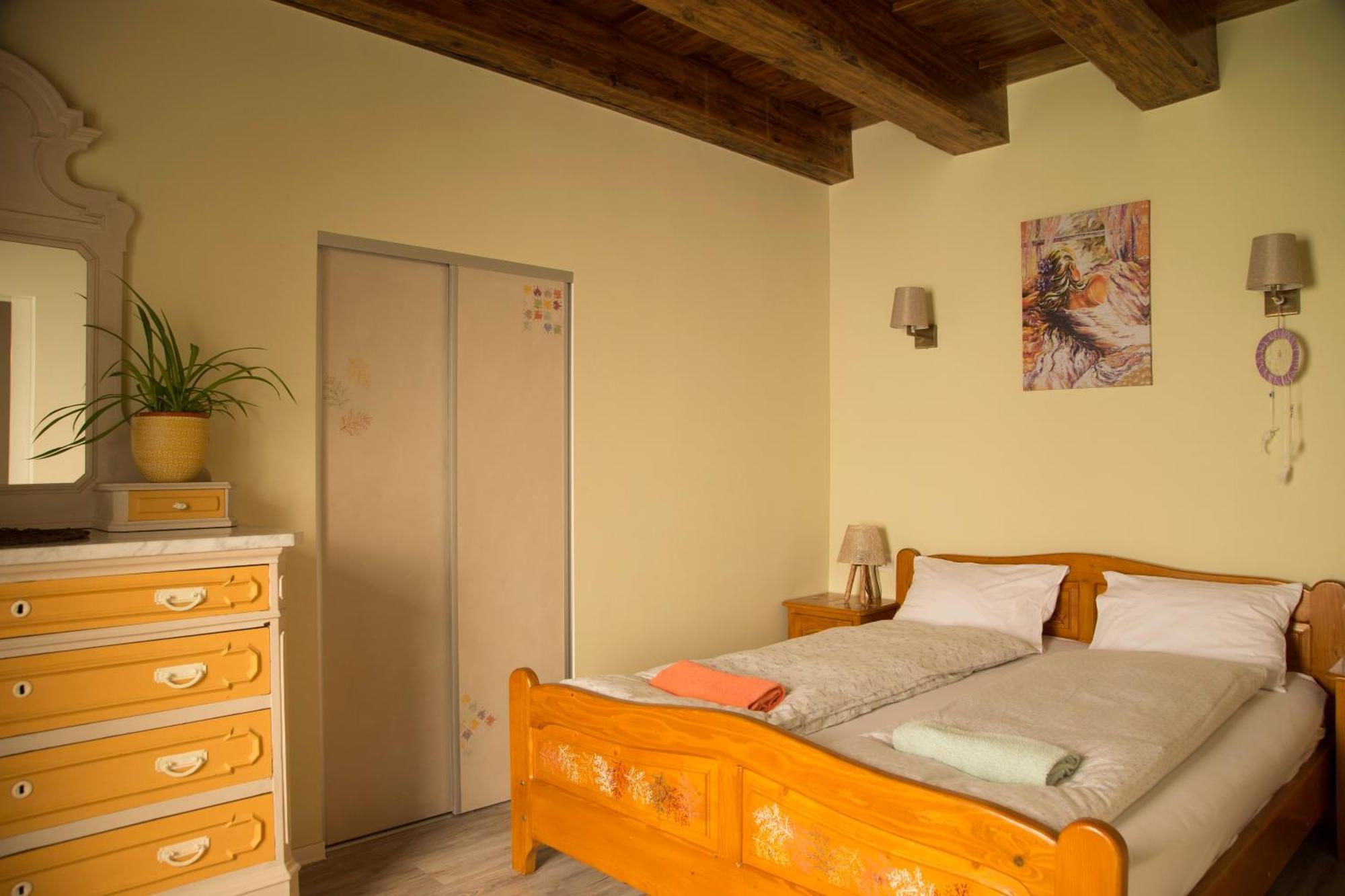 Seek And Hide - Little Julia'S Hideaway Brașov Exterior foto